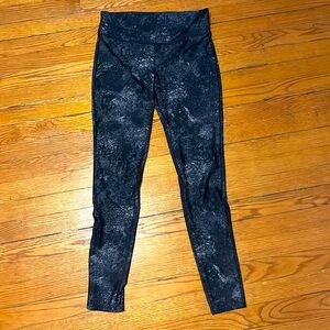 Under Armor black&grey splotched leggings / size small/medium